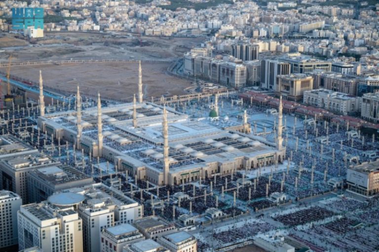61 ألف مستفيدٍ من الإرشاد المكاني بالمسجد النبوي خلال موسم الحج 1446هـ