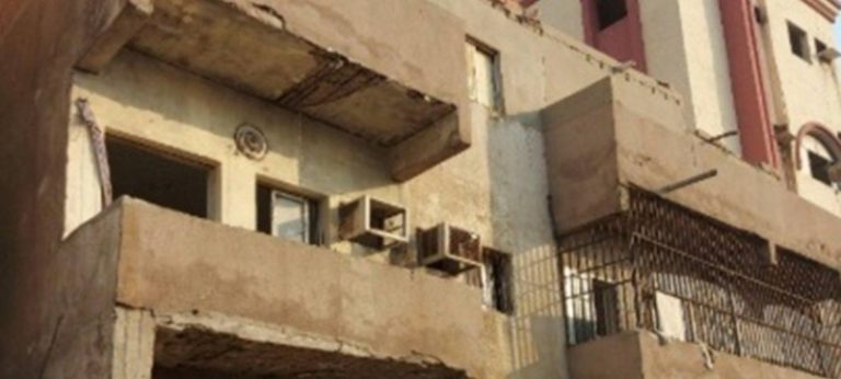 أمانة جدة تُخلي المباني المهددة بالسقوط بحي الرويس