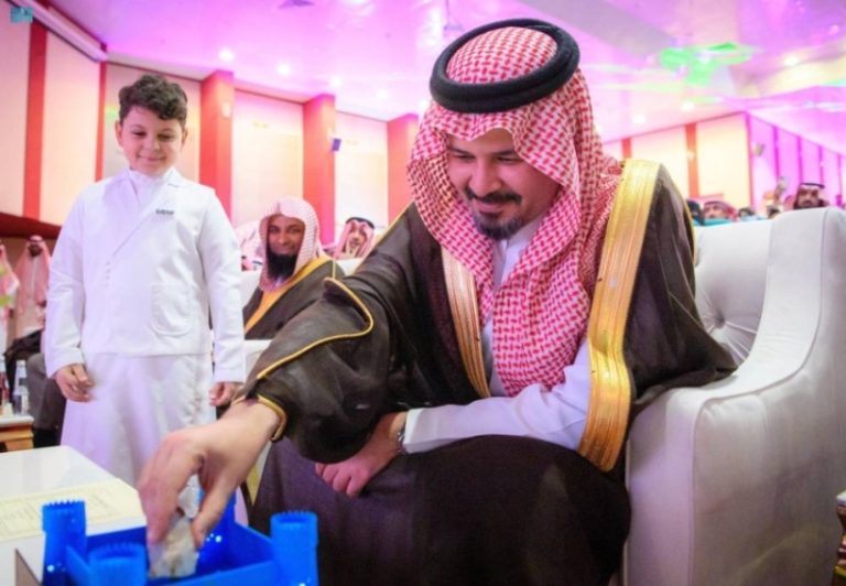 أمير المدينة يؤكد: معامل الحِرف استثمار في المواطن