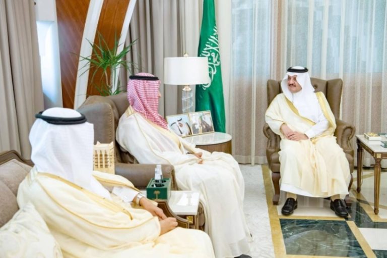 استقبال أمير المنطقة الشرقية لرئيس مجلس أمناء جامعة الإمام عبدالرحمن بن فيصل