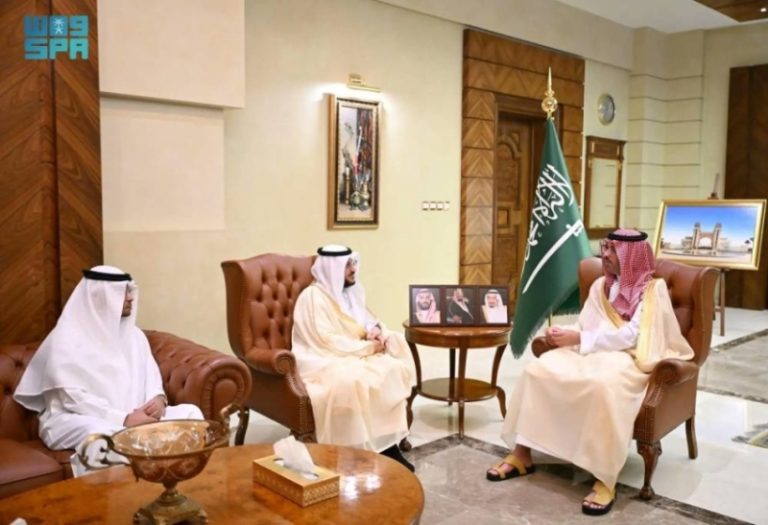استقبال محافظ جدة لمدير مكتب “واس” بمكة المكرمة