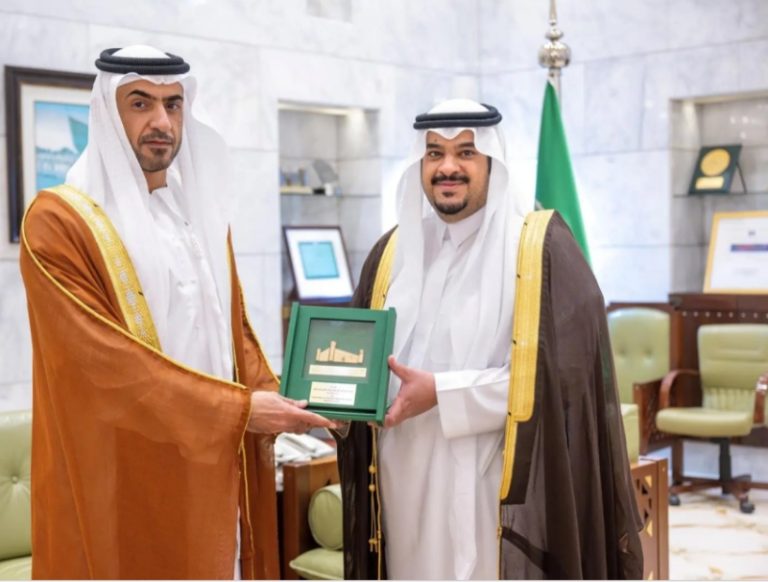 استقبال نائب أمير الرياض لسفير الإمارات مع انتهاء فترة عمله بالمملكة