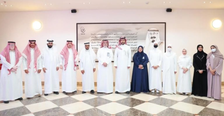 الأمين العام لموهبة يكرم أبطال المملكة المميزين في مسابقة آيسف 2025.