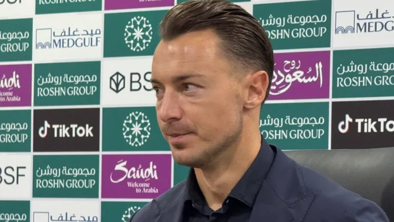 الأهلي يواجه أزمة كبيرة بعد عرض إيطالي مغرٍ لنجم الوسط يايسله