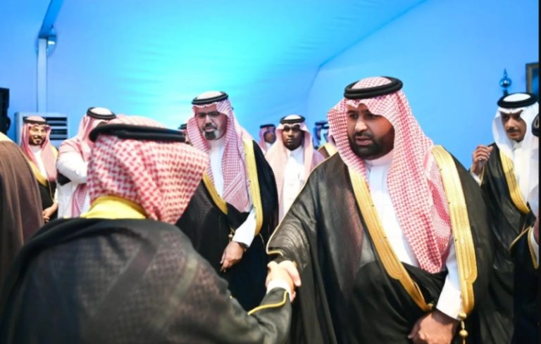 لقاء أمير جازان ونائبه مع مشايخ وأهالي محافظة فيفاء لبحث احتياجاتها التنموية