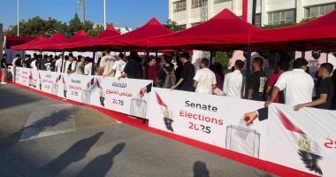 توافد الناخبين على مدرسة الشهيد مصطفى يسرى أبو عميرة للتصويت بانتخابات الشيوخ