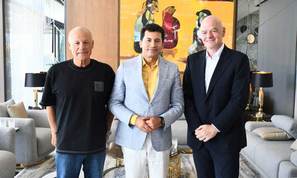 إنفانتينو يقبل دعوة وزير الرياضة لحضور افتتاح معسكر المنتخبات الوطنية
وافق جياني إنفانتينو رئيس الاتحاد الدولي لكرة القدم "فيفا" على الدعوة المقدمة من أشرف صبحي وزير الشباب والرياضة لحضور حفل افتتاح معسكر المنتخبات الوطنية مارس المقبل.
السبت، 02 أغسطس 2025 - 17:43