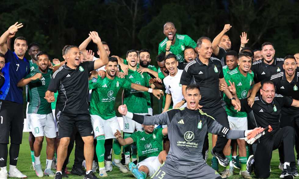 نقطة تكفي للتتويج.. البدري يقود الأهلي لاكتساح السويحلي في الدوري الليبي
اكتسح أهلي طرابلس الليبي منافسه السويحلي بثلاثية نظيفة في الجولة الرابعة وقبل الأخيرة من المرحلة الأخيرة لتحديد بطل الدوري.
الأربعاء، 06 أغسطس 2025 - 23:56