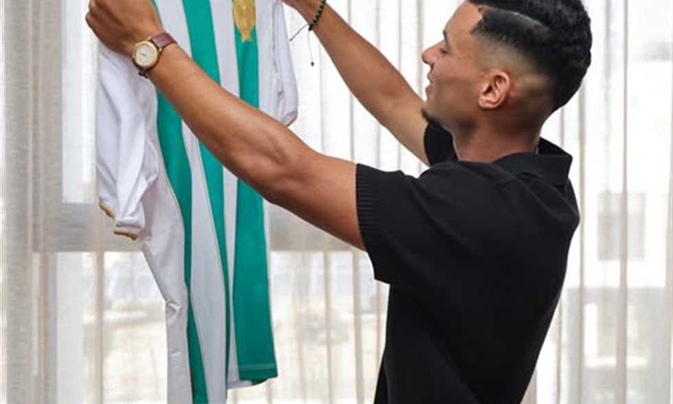 هدف الزمالك السابق.. الضحاك معارا إلى الرجاء المغربي
أتم نادي الرجاء المغربي إجراءات التعاقد مع معاذ الضحاك قادما من اتحاد تواركة المغربي.
الأربعاء، 06 أغسطس 2025 - 18:32