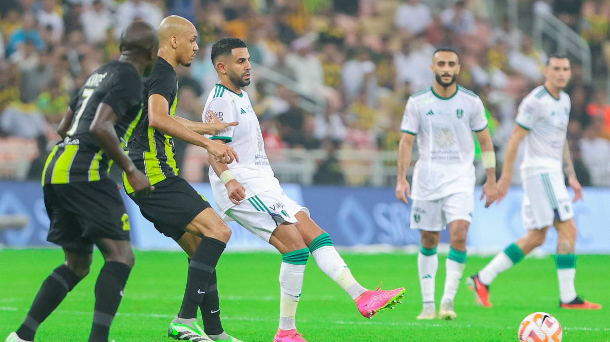 بلان "يعاند" رغبة جمهور الاتحاد.. "منبوذ" الفريق يتصدر أجانب العميد في روشن