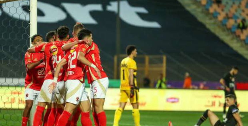شوبير: بيراميدز يوافق على استضافة مباريات الأهلي والزمالك