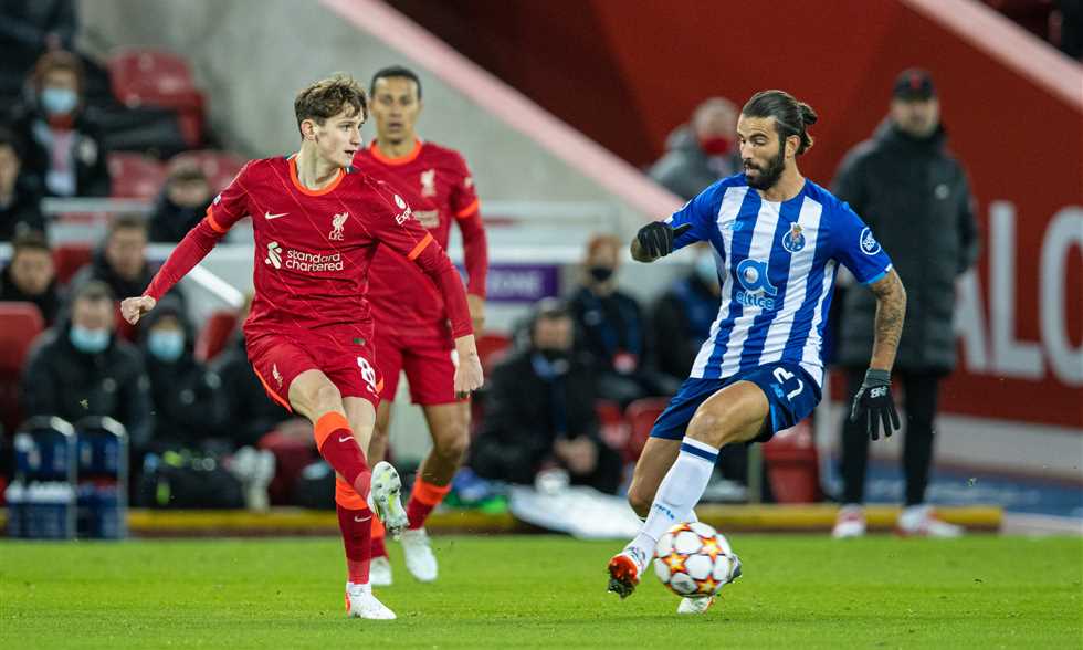 لاعب ليفربول ينتقل إلى ليون
أعلن نادي ليون ضم تايلر مورتون لاعب ليفربول خلال فترة الانتقالات الصيفية الحالية.
الأربعاء، 06 أغسطس 2025 - 11:39