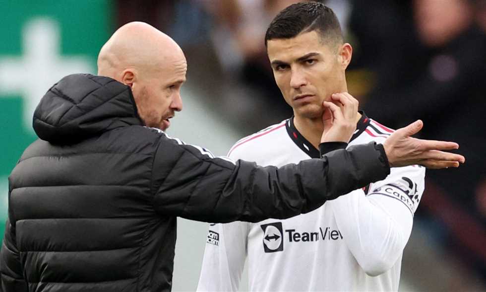 تين هاج: رونالدو لم يكن المشكلة في مانشستر يونايتد.. وتوجنا ببطولتين بدونه
بعد صراعات عديدة بين إريك تين هاج المدير الفني السابق لمانشستر يونايتد وكريستيانو رونالدو وقت تواجدهما في الفريق، خرج الآن الهولندي ليبرئ البرتغالي من مشاكله.
السبت، 09 أغسطس 2025 - 17:58