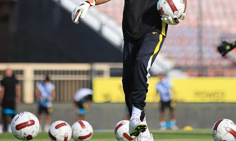 "بوما أوربيتا مصر".. كرة الموسم الجديد في الدوري المصري
كشف حمادة زاهر مدير التسويق في اتحاد الكرة عن اسم الكرة التي يتم اللعب بها في الموسم الجديد 2025-2026.
الجمعة، 08 أغسطس 2025 - 20:39