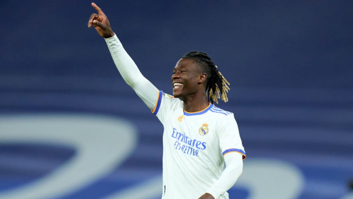 ريال مدريد يعلن إصابة لاعب الوسط "كامافينجا"