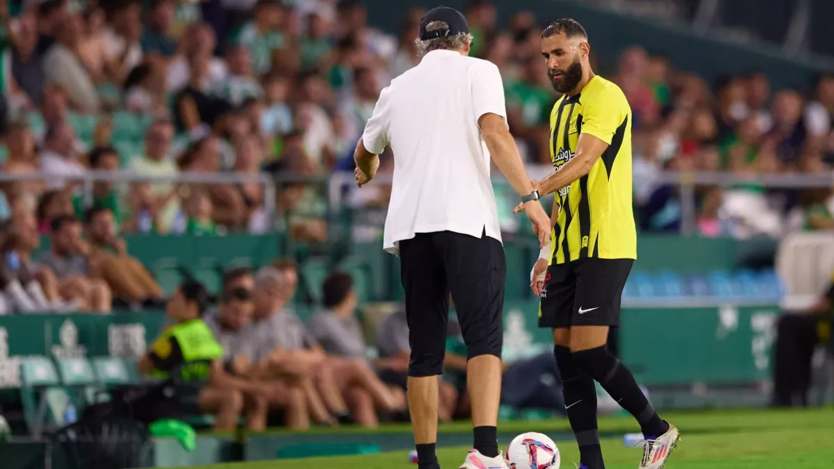 زلزال في الاتحاد.. بنزيما يحسم مصير بلان ويفاجئ الإدارة بشأن الصفقات