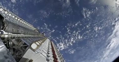 سبيس إكس تطلق 24 قمرا صناعيا للانترنت من ستارلينك إلى مدارها