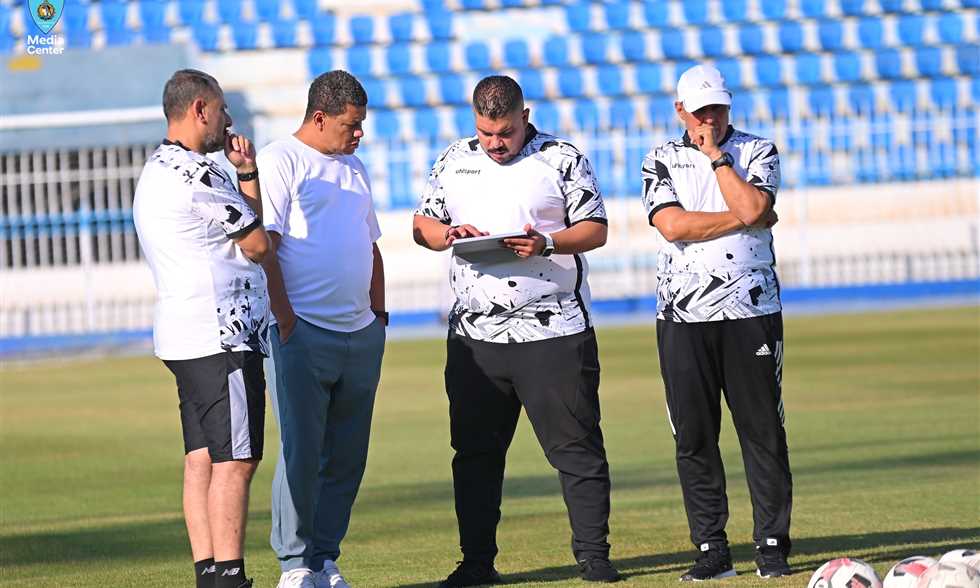 مباشر الدوري المصري - البنك الأهلي (0)-(0) غزل المحلة.. الشوط الثاني
يلعب غزل المحلة ضد البنك الأهلي في الجولة الأولى من الدوري. <a...
الأحد، 10 أغسطس 2025 - 20:49