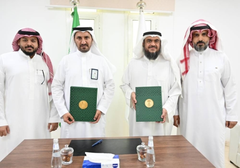 فرع البيئة بالباحة يوقع عقداً لتأجير موقع لإقامة فعالية بيئية مؤقتة.