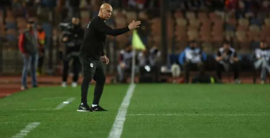 مدافع الأهلي الشاب مفاجأة حسام حسن في معسكر منتخب مصر