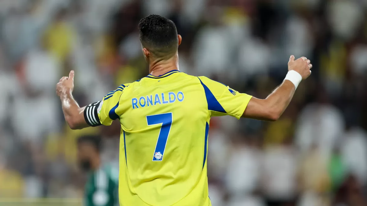 ماذا لو كان في الهلال؟.. محمد نور يرد على "صفر بطولات" رونالدو مع النصر