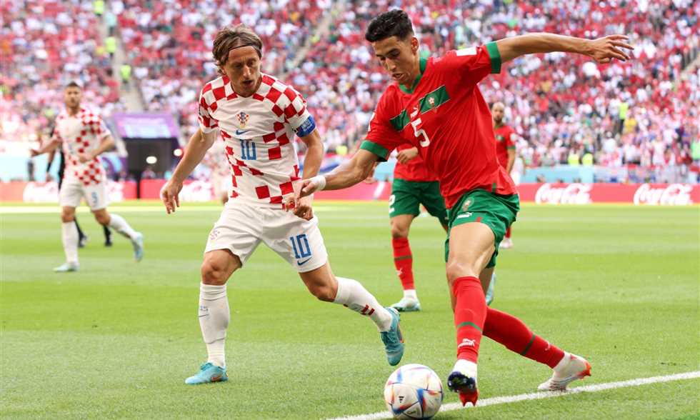 مدافع المغرب يخضع للكشف الطبي مع مارسيليا
يخضع المغربي نايف أكرد مدافع وست هام يونايتد للكشف الطبي مع مارسيليا في اليوم الأخير من فترة الانتقالات الصيفية.
الإثنين، 01 سبتمبر 2025 - 12:24
