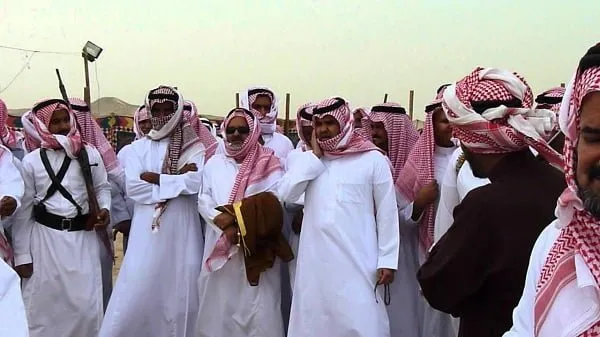 الحازمي وش يرجعون
