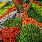 الخضروات والفاكهة في سوق العبور