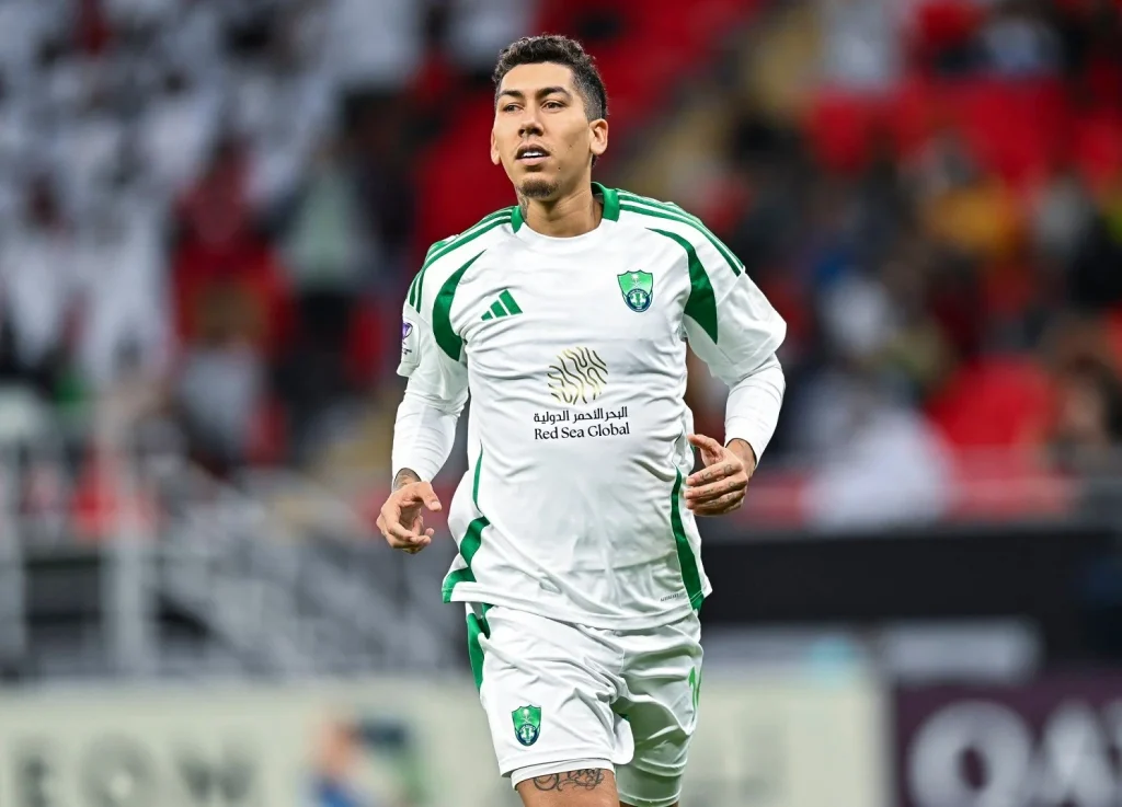 الأهلي يستبعد فيرمينو من قائمته المحلية ويقيد جالينو بدلًا منه