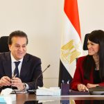 وزيرة التخطيط تناقش الموازنة الاستثمارية لقطاع الصحة