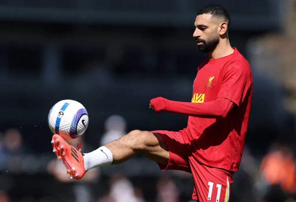 روبيرتسون يعبر عن سعادته بتجديد عقد محمد صلاح مع ليفربول