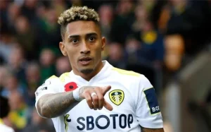 برشلونة يحدد سعر رافينيا وسط اهتمام سعودي متجدد