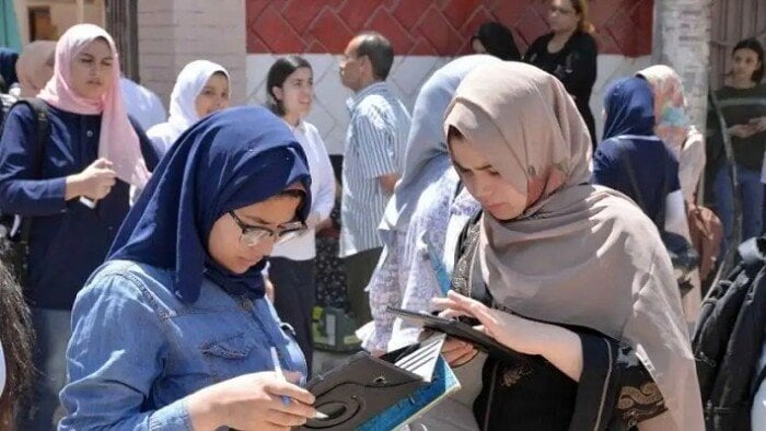 آراء طلاب الثانوية العامة تكشف: امتحانات اليوم كانت ضمن النماذج الاسترشادية