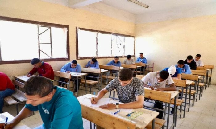 آراء طلاب الثانوية العامة حول امتحان الرياضيات البحتة في مصر
