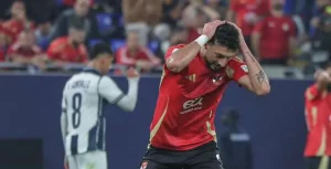 أزمة وسام أبو علي.. ماذا تقول لائحة الاتحاد الدولي لكرة القدم؟