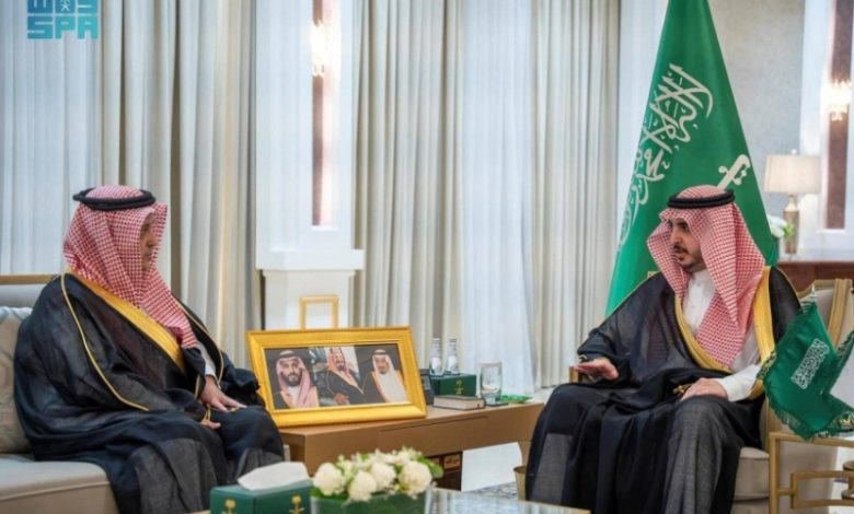 أمير الجوف يستلم التقرير الشامل حول "تعليم الجوف" وخططه المستقبلية