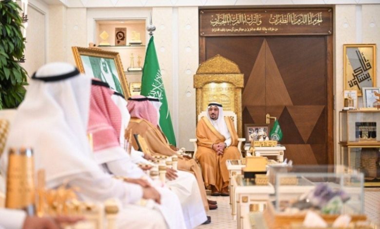 أمير القصيم يستعرض البرامج التعليمية لجمعية سماء الإبداع بالمنطقة