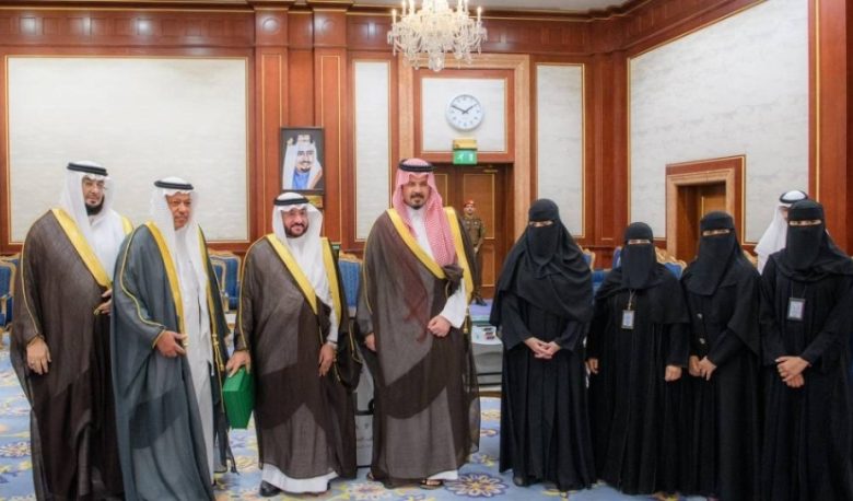 أمير المدينة يثمن جهود تطوير التعليم