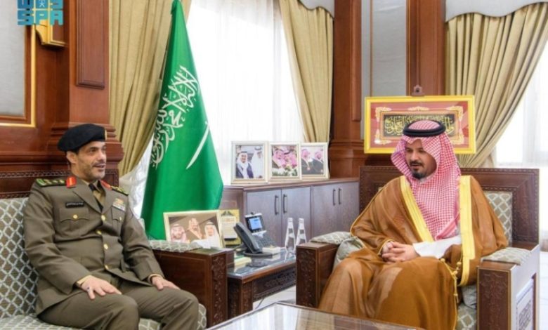 أمير المدينة يطلع على تقرير مكافحة المخدرات
