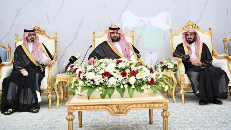 أمير جازان يجتمع بمشايخ وأهالي العارضة