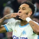 ليكيب: أوباميانج يصل مارسيليا الأربعاء لتوقيع العقود
                
                يصل بيير أوباميانج إلى مارسيليا مساء غدا الأربعاء تمهيدا لتوقيع العقود بعد عودته للنادي الفرنسي من جديد.
                الثلاثاء، 29 يوليه 2025 - 18:20