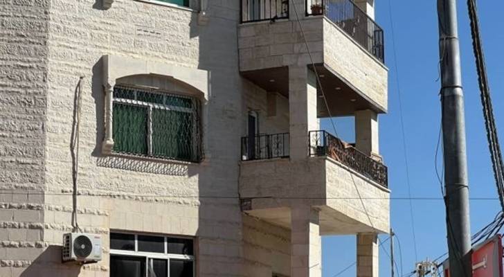 إزالة بناية آيلة للسقوط في إربد تطلق إنذاراً للسلامة العامة