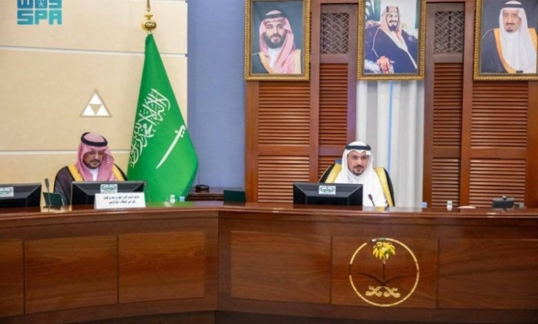 اجتماع لجنة مكافحة سوسة النخيل برئاسة أمير القصيم