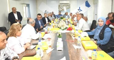 اجتماع هام لوزير الإسكان مع شركات حدائق الفسطاط لتعزيز التعاون في المشاريع المستقبلية