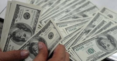 ارتفاع سعر الدولار بتعاملات السبت المسائية في السوق المصري