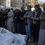 86 شهيدا منذ فجر اليوم بنيران الاحتلال بينهم 71 من طالبى المساعدات بغزة