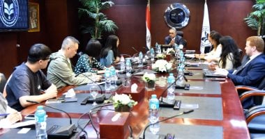 استثمارات جديدة: الهيئة العامة تبحث نقل سلاسل الإنتاج الصينية للملابس إلى مصر