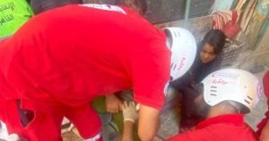 استجابة طارئة: فرق الهلال الأحمر تتوجه لموقع انهيار عقارى في شبرا ومصر القديمة