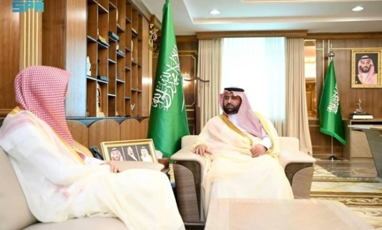 استقبال أمير جازان لرئيس المحكمة الإدارية بالمنطقة