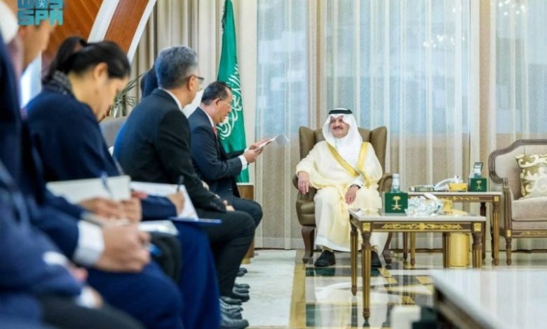 استقبال سفير تايلند لدى المملكة من أمير الشرقية